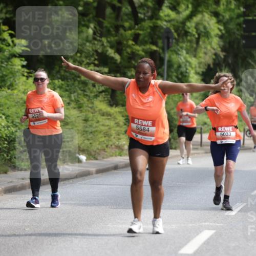 15.06.2025 - REWE Women's Run Jannik Wohlers http://msf.ph/oto/7940309 15.06.2025 10:15:05 Laufen 552, 5584, 5033 meine-sportfotos.de