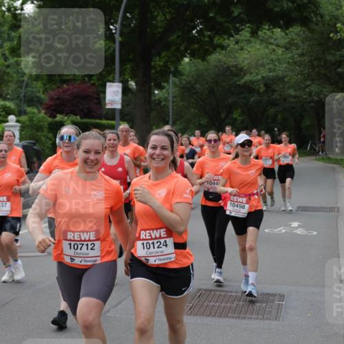 15.06.2025 - REWE Women's Run Jannik Wohlers http://msf.ph/oto/7940335 15.06.2025 08:27:52 Laufen 10222, 10637, 10124, 10712, 1044, 10498, 10413 meine-sportfotos.de
