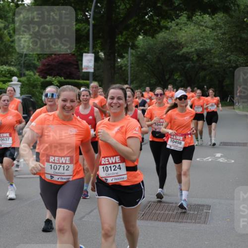 15.06.2025 - REWE Women's Run Jannik Wohlers http://msf.ph/oto/7940346 15.06.2025 08:27:52 Laufen 10222, 10637, 10712, 10124, 1044, 10498, 10413 meine-sportfotos.de