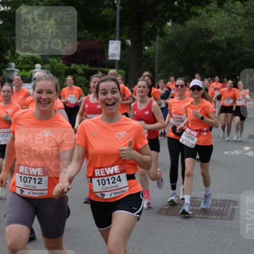 15.06.2025 - REWE Women's Run Jannik Wohlers http://msf.ph/oto/7940374 15.06.2025 08:27:52 Laufen 10222, 10637, 10712, 10124, 10448, 10498 meine-sportfotos.de