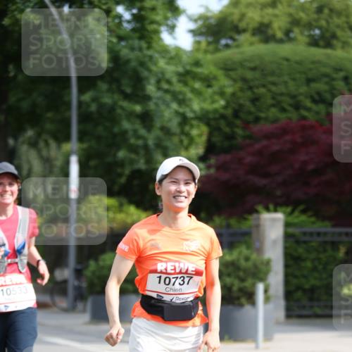 15.06.2025 - REWE Women's Run Jannik Wohlers http://msf.ph/oto/7940445 15.06.2025 09:58:18 Laufen 10533, 4, 10737 meine-sportfotos.de
