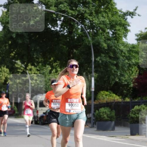 15.06.2025 - REWE Women's Run Jannik Wohlers http://msf.ph/oto/7940447 15.06.2025 08:45:26 Laufen 10719, 10352 meine-sportfotos.de
