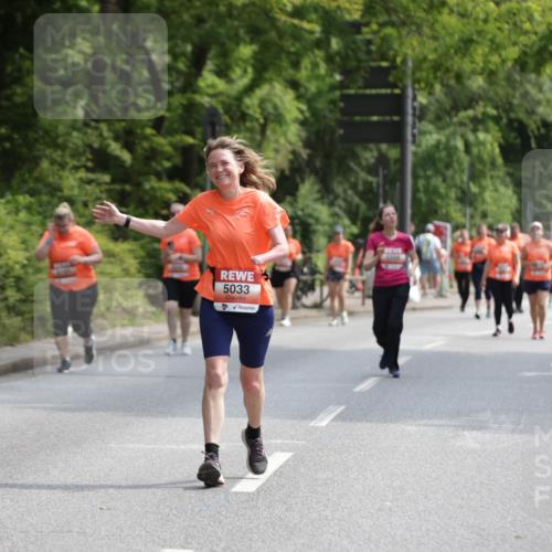 15.06.2025 - REWE Women's Run Jannik Wohlers http://msf.ph/oto/7940453 15.06.2025 10:15:08 Laufen 5033 meine-sportfotos.de