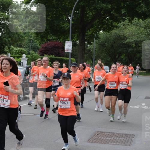 15.06.2025 - REWE Women's Run Jannik Wohlers http://msf.ph/oto/7940512 15.06.2025 08:27:55 Laufen 10, 10314, 1079, 10053, 483, 10413, 1088, 10871 meine-sportfotos.de