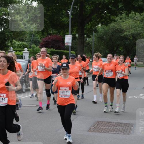 15.06.2025 - REWE Women's Run Jannik Wohlers http://msf.ph/oto/7940521 15.06.2025 08:27:55 Laufen 30, 10314, 1075, 483, 10871, 1005, 10413, 100 meine-sportfotos.de
