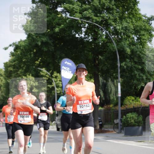15.06.2025 - REWE Women's Run Jannik Wohlers http://msf.ph/oto/7940567 15.06.2025 08:45:30 Laufen 10644, 10344, 1047, 10162 meine-sportfotos.de