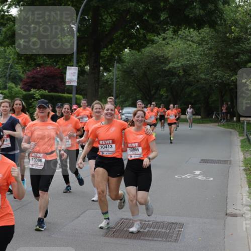 15.06.2025 - REWE Women's Run Jannik Wohlers http://msf.ph/oto/7940583 15.06.2025 08:27:56 Laufen 1041, 10792, 10871, 63, 10086, 54, 10413, 10805 meine-sportfotos.de