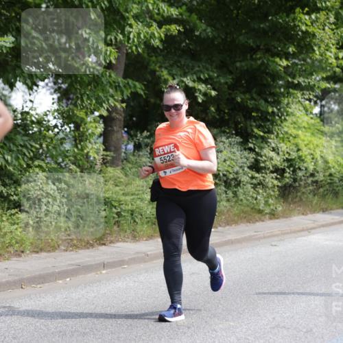 15.06.2025 - REWE Women's Run Jannik Wohlers http://msf.ph/oto/7940602 15.06.2025 10:15:09 Laufen 5523, 50 meine-sportfotos.de