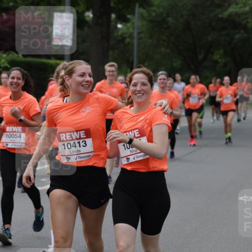 15.06.2025 - REWE Women's Run Jannik Wohlers http://msf.ph/oto/7940609 15.06.2025 08:27:57 Laufen 86, 10054, 10413, 10 meine-sportfotos.de