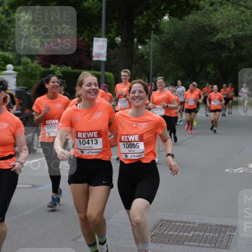15.06.2025 - REWE Women's Run Jannik Wohlers http://msf.ph/oto/7940633 15.06.2025 08:27:57 Laufen 10482, 10086, 10054, 10421, 10732, 10413, 10805 meine-sportfotos.de