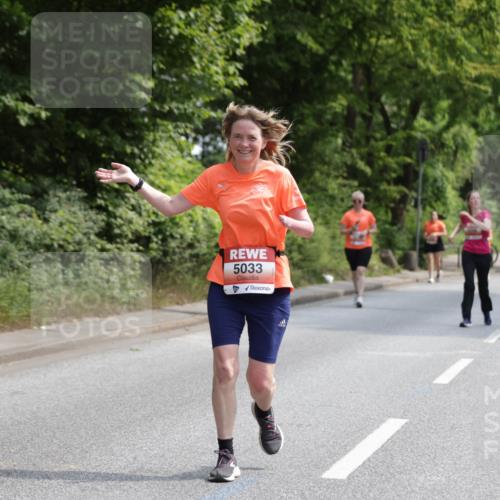 15.06.2025 - REWE Women's Run Jannik Wohlers http://msf.ph/oto/7940634 15.06.2025 10:15:11 Laufen 5033 meine-sportfotos.de