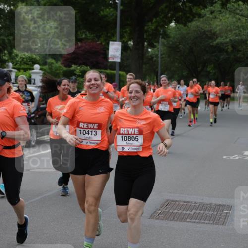 15.06.2025 - REWE Women's Run Jannik Wohlers http://msf.ph/oto/7940642 15.06.2025 08:27:57 Laufen 483, 10086, 10413, 10805, 10732 meine-sportfotos.de