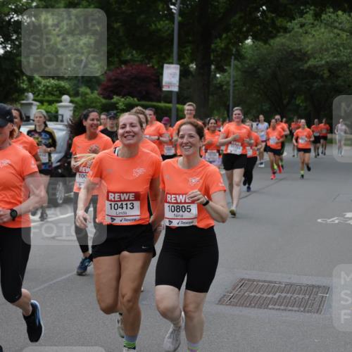 15.06.2025 - REWE Women's Run Jannik Wohlers http://msf.ph/oto/7940650 15.06.2025 08:27:57 Laufen 055, 1048, 10086, 100, 10413, 10805, 10732 meine-sportfotos.de
