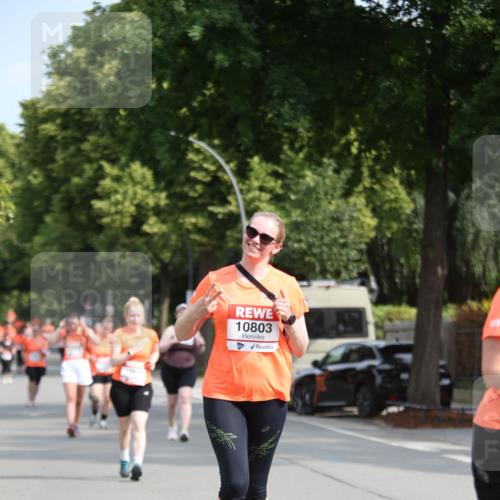 15.06.2025 - REWE Women's Run Jannik Wohlers http://msf.ph/oto/7940660 15.06.2025 09:58:23 Laufen 10803 meine-sportfotos.de
