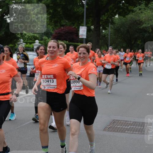 15.06.2025 - REWE Women's Run Jannik Wohlers http://msf.ph/oto/7940663 15.06.2025 08:27:57 Laufen 10055, 10483, 10086, 3652, 100, 10413, 0805, 10732 meine-sportfotos.de