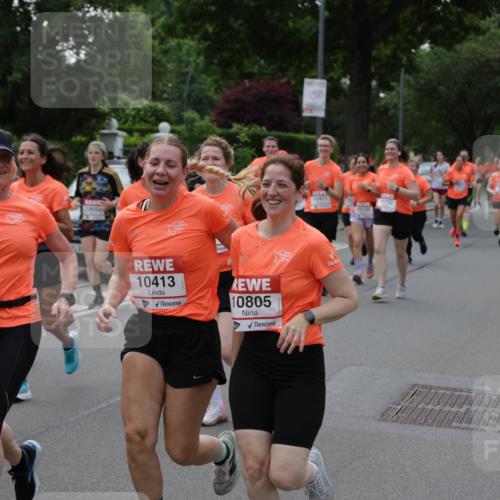15.06.2025 - REWE Women's Run Jannik Wohlers http://msf.ph/oto/7940674 15.06.2025 08:27:57 Laufen 10, 17, 10421, 1732, 10086, 10413, 10805 meine-sportfotos.de