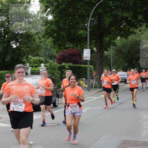 15.06.2025 - REWE Women's Run Jannik Wohlers http://msf.ph/oto/7940687 15.06.2025 08:28:01 Laufen 10732, 10553, 10150, 10096 meine-sportfotos.de