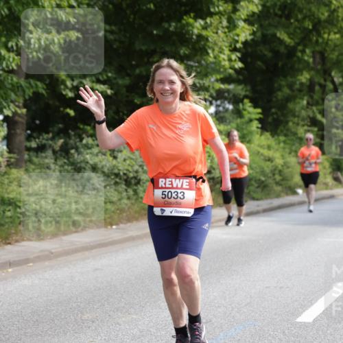 15.06.2025 - REWE Women's Run Jannik Wohlers http://msf.ph/oto/7940716 15.06.2025 10:15:11 Laufen 5033 meine-sportfotos.de