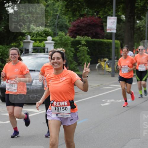 15.06.2025 - REWE Women's Run Jannik Wohlers http://msf.ph/oto/7940719 15.06.2025 08:28:02 Laufen 10553, 10150, 10837, 10342 meine-sportfotos.de