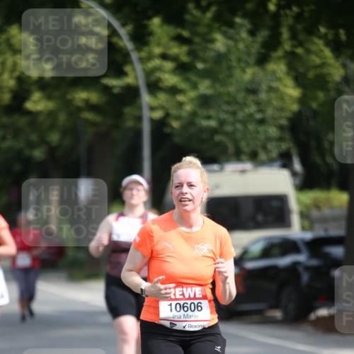15.06.2025 - REWE Women's Run Jannik Wohlers http://msf.ph/oto/7940738 15.06.2025 09:58:27 Laufen 10606 meine-sportfotos.de