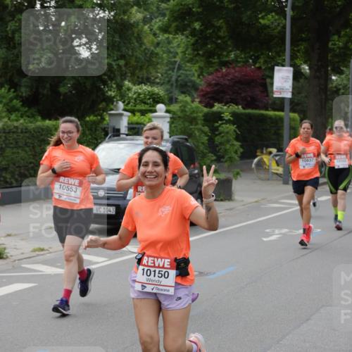 15.06.2025 - REWE Women's Run Jannik Wohlers http://msf.ph/oto/7940743 15.06.2025 08:28:02 Laufen 10553, 1043, 10150, 10837, 10342 meine-sportfotos.de