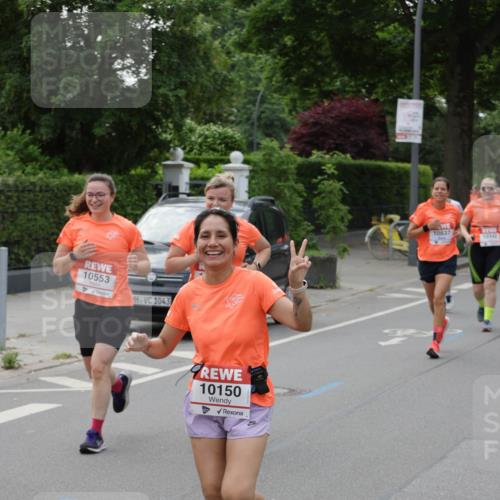 15.06.2025 - REWE Women's Run Jannik Wohlers http://msf.ph/oto/7940747 15.06.2025 08:28:02 Laufen 10553, 1043, 10150, 10837, 10342 meine-sportfotos.de