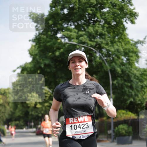 15.06.2025 - REWE Women's Run Jannik Wohlers http://msf.ph/oto/7940756 15.06.2025 08:45:34 Laufen 10423 meine-sportfotos.de