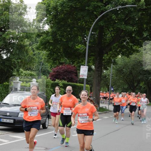 15.06.2025 - REWE Women's Run Jannik Wohlers http://msf.ph/oto/7940790 15.06.2025 08:28:04 Laufen 1043, 1072, 837, 10342, 10096 meine-sportfotos.de