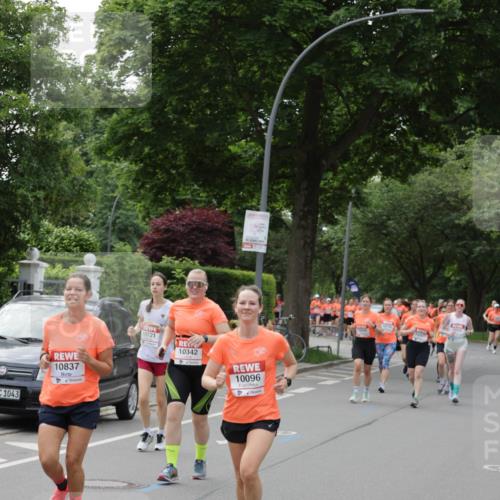 15.06.2025 - REWE Women's Run Jannik Wohlers http://msf.ph/oto/7940800 15.06.2025 08:28:05 Laufen 1043, 10837, 10721, 10342, 10096, 10745 meine-sportfotos.de