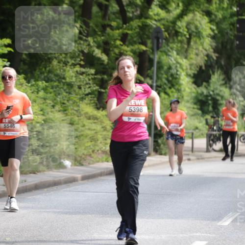 15.06.2025 - REWE Women's Run Jannik Wohlers http://msf.ph/oto/7940817 15.06.2025 10:15:14 Laufen 5546, 5398 meine-sportfotos.de