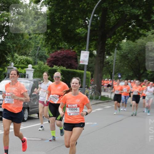 15.06.2025 - REWE Women's Run Jannik Wohlers http://msf.ph/oto/7940835 15.06.2025 08:28:05 Laufen 0837, 10342, 10096 meine-sportfotos.de