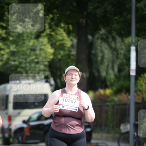 15.06.2025 - REWE Women's Run Jannik Wohlers http://msf.ph/oto/7940838 15.06.2025 09:58:31 Laufen 10287 meine-sportfotos.de