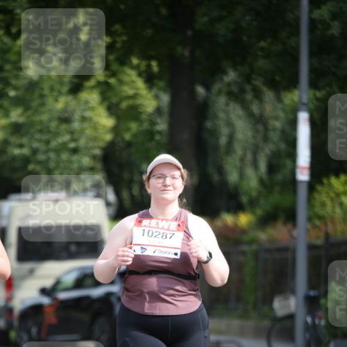15.06.2025 - REWE Women's Run Jannik Wohlers http://msf.ph/oto/7940854 15.06.2025 09:58:31 Laufen 10287 meine-sportfotos.de