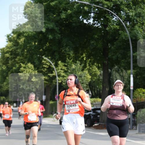 15.06.2025 - REWE Women's Run Jannik Wohlers http://msf.ph/oto/7940864 15.06.2025 09:58:31 Laufen 10179, 10645, 10287 meine-sportfotos.de