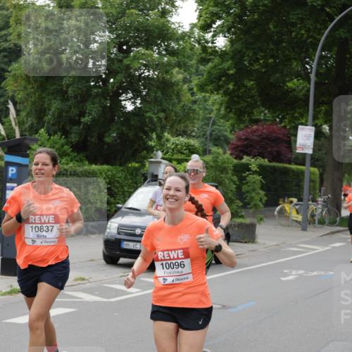 15.06.2025 - REWE Women's Run Jannik Wohlers http://msf.ph/oto/7940878 15.06.2025 08:28:06 Laufen 10837, 10, 10096 meine-sportfotos.de