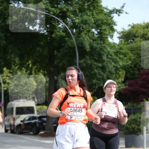 15.06.2025 - REWE Women's Run Jannik Wohlers http://msf.ph/oto/7940899 15.06.2025 09:58:33 Laufen 10645, 10287 meine-sportfotos.de
