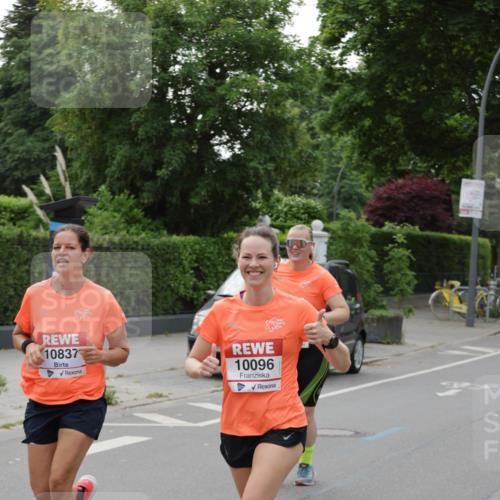 15.06.2025 - REWE Women's Run Jannik Wohlers http://msf.ph/oto/7940902 15.06.2025 08:28:06 Laufen 10837, 10096 meine-sportfotos.de