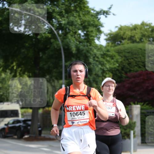 15.06.2025 - REWE Women's Run Jannik Wohlers http://msf.ph/oto/7940904 15.06.2025 09:58:33 Laufen 10645, 287 meine-sportfotos.de