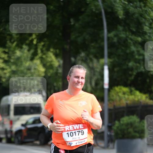 15.06.2025 - REWE Women's Run Jannik Wohlers http://msf.ph/oto/7940949 15.06.2025 09:58:35 Laufen 10179 meine-sportfotos.de