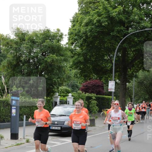 15.06.2025 - REWE Women's Run Jannik Wohlers http://msf.ph/oto/7940964 15.06.2025 08:28:11 Laufen 105, 10207, 1043 meine-sportfotos.de