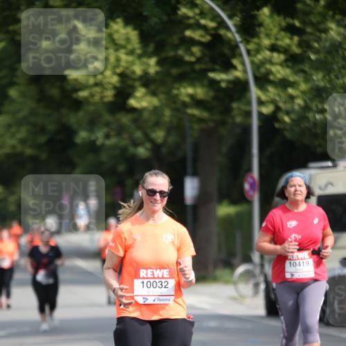 15.06.2025 - REWE Women's Run Jannik Wohlers http://msf.ph/oto/7940979 15.06.2025 09:58:37 Laufen 10032 meine-sportfotos.de