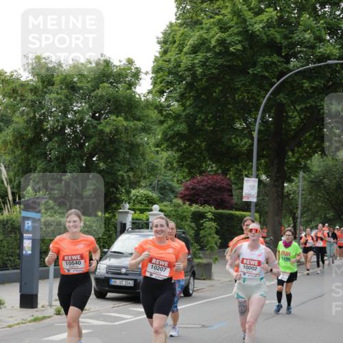 15.06.2025 - REWE Women's Run Jannik Wohlers http://msf.ph/oto/7940998 15.06.2025 08:28:12 Laufen 10540, 1043, 10002, 10101, 10207 meine-sportfotos.de