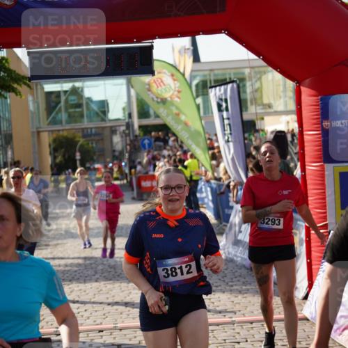 13.06.2025 - Holstenköstenlauf Felixshl http://msf.ph/oto/7941002 13.06.2025 18:07:12 Laufen 2250, 2586, 2621, 2696, 3236, 3293, 3577, 3812 meine-sportfotos.de