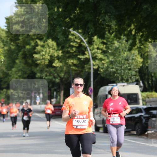 15.06.2025 - REWE Women's Run Jannik Wohlers http://msf.ph/oto/7941017 15.06.2025 09:58:38 Laufen 10032, 10411 meine-sportfotos.de