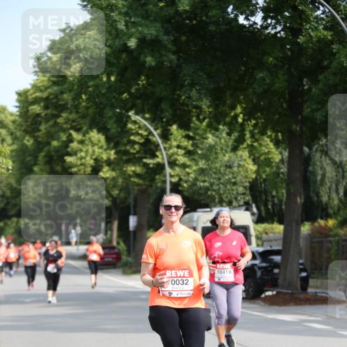 15.06.2025 - REWE Women's Run Jannik Wohlers http://msf.ph/oto/7941048 15.06.2025 09:58:39 Laufen 0032, 10419 meine-sportfotos.de