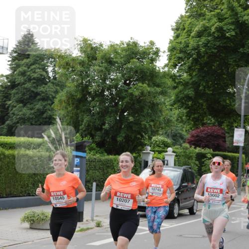 15.06.2025 - REWE Women's Run Jannik Wohlers http://msf.ph/oto/7941088 15.06.2025 08:28:12 Laufen 10540, 10207, 10745, 10002 meine-sportfotos.de