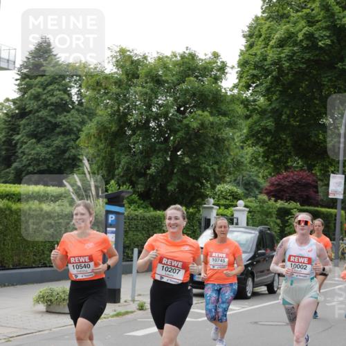 15.06.2025 - REWE Women's Run Jannik Wohlers http://msf.ph/oto/7941098 15.06.2025 08:28:12 Laufen 10540, 10207, 10002, 10745 meine-sportfotos.de