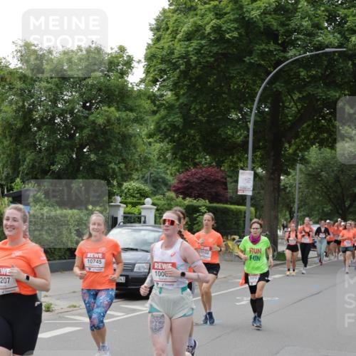 15.06.2025 - REWE Women's Run Jannik Wohlers http://msf.ph/oto/7941116 15.06.2025 08:28:13 Laufen 10745, 0207, 1000, 043, 10102, 10101 meine-sportfotos.de