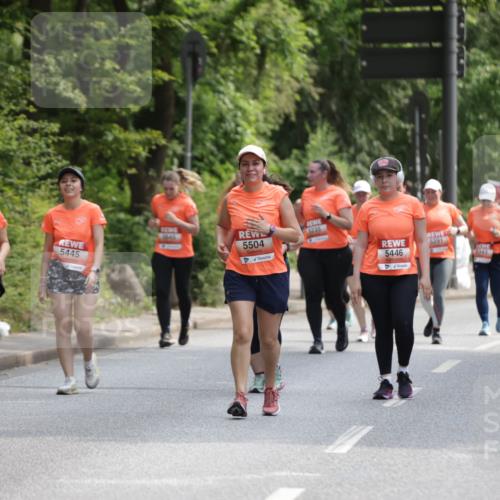 15.06.2025 - REWE Women's Run Jannik Wohlers http://msf.ph/oto/7941122 15.06.2025 10:15:20 Laufen 5504, 5445, 5407, 5235, 6201, 5446 meine-sportfotos.de