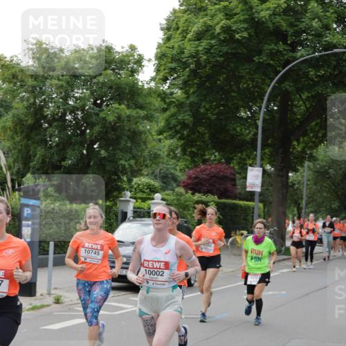 15.06.2025 - REWE Women's Run Jannik Wohlers http://msf.ph/oto/7941133 15.06.2025 08:28:13 Laufen 7, 10745, 10002, 2, 10101 meine-sportfotos.de